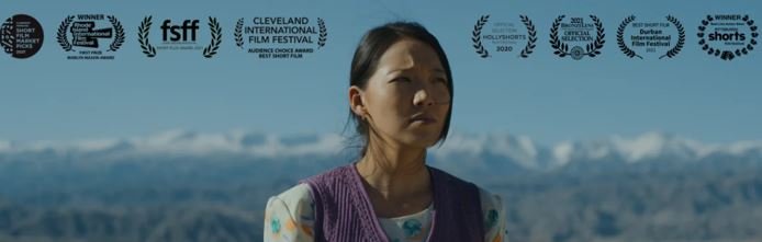 Ala Kachuu - take and run: die junge Kirgisin Sezim wird gegen ihren Willen verheiratet - der Film zeigt ihren Weg in die Freiheit.